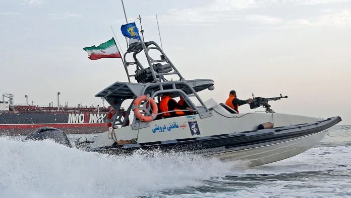 «Δώσαμε στην Ελλάδα ένα μάθημα!» – «Νόμιμο και αναφαίρετο δικαίωμα» για τους Ιρανούς το ρεσάλτο στα τάνκερ