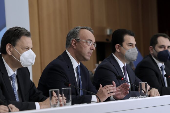 Σταϊκούρας: Τον Ιούνιο η επιστροφή του 60% των επιπλέον επιβαρύνσεων από τις ενεργειακές αυξήσεις