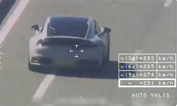 Στην φυλακή οδηγός Porsche που πήγαινε με 285 χλμ/ώρα – (VIDEO)