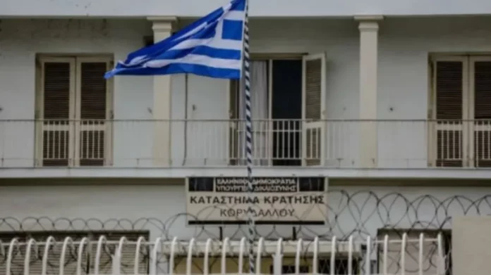Έφοδος των Αρχών στις φυλακές Κορυδαλλού: Βρέθηκαν αναβολικά και συσκευασίες ναρκωτικών