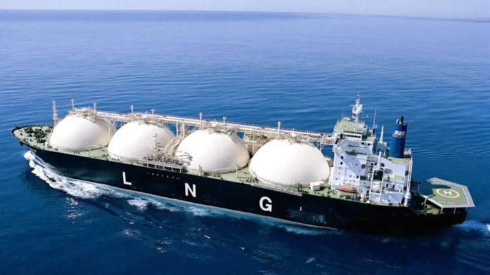 Περισσότερο LNG και άμεσα μέτρα εξοικονόμησης ενόψει προβλημάτων στην προμήθεια αερίου
