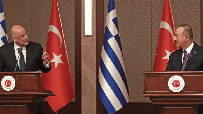 Η Αθήνα απαντά στον Τσαβούσογλου: Οι μονομερείς αιτιάσεις της Τουρκίας τροφοδοτούν την αστάθεια