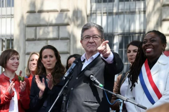 Πρόταση μομφής: Το πρώτο «χτύπημα» στον Μακρόν από την αντιπολίτευση