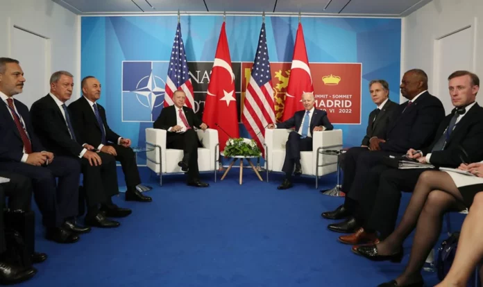 Εντυπωσιακή η κυβερνητική αποστολή της Τουρκίας στη Μαδρίτη