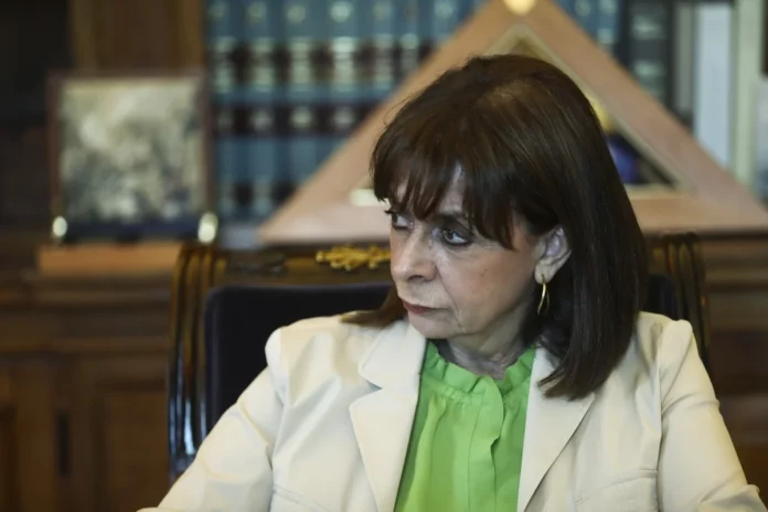 Κατερίνα Σακελλαροπούλου: «Βαποράκι»