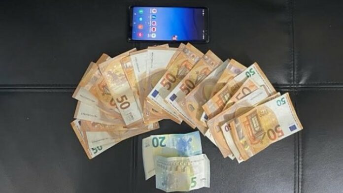 Αντί για αυτοκίνητο του πούλησε «αέρα κοπανιστό» και συνελήφθη