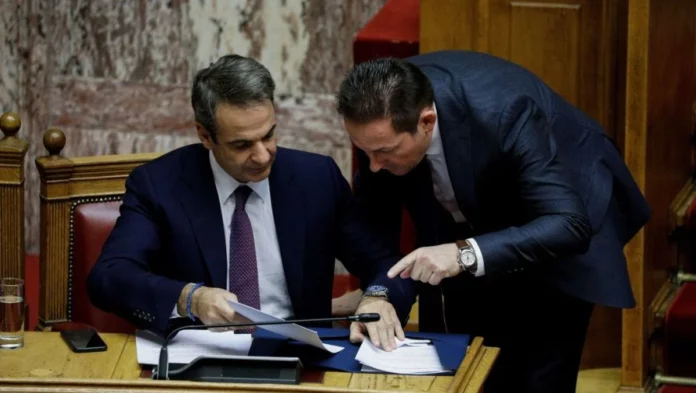 «Ο Κυριάκος δεν θα φάει μέχρι και το τελευταίο πόμολο»