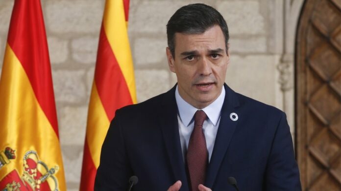 Φορολόγηση υπερκερδών για τράπεζες και εταιρείες ενέργειας ανακοίνωσε ο πρωθυπουργός της Ισπανίας Π.Σάντσεθ
