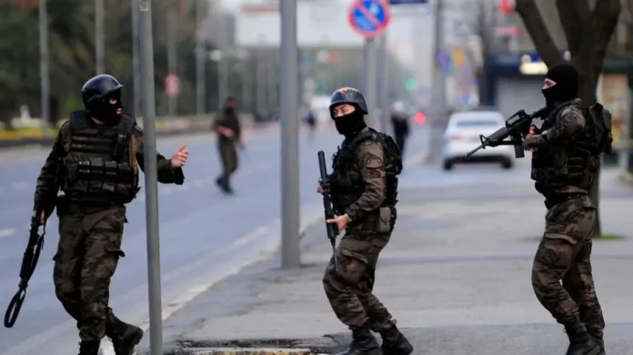 Δέκα ύποπτοι για συμμετοχή στο ISIS συνελήφθησαν στην Κωνσταντινούπολη