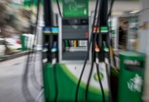 Πυροβόλησαν πρατήριο καυσίμων: Έκαναν «σουρωτήρι» την τζαμαρία του βενζινάδικου! Σε πλήρη εξέλιξη οι έρευνες της ΕΛ.ΑΣ.