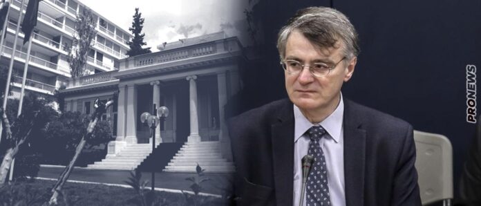 «Πηδά από το καράβι» και ο Σ.Τσιόδρας: Πληροφορίες για παραίτησή του από το Μέγαρο Μαξίμου – Τι φοβάται;