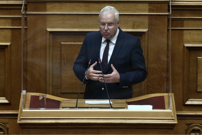 Ιλχάν Αχμέτ: Καταδικάζω τη δήλωση Αθανασίου για τη σκοπιμότητα παρακολούθησης μουσουλμάνων βουλευτών