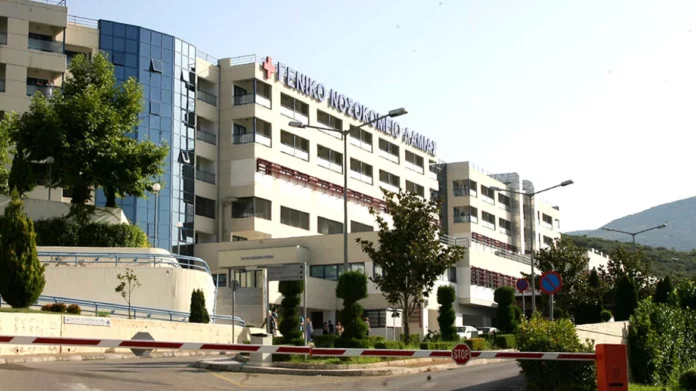Λαμία: Σε ψυχιατρική κλινική της Αθήνας ο 44χρονος αστυνομικός που χτύπησε και απείλησε νοσηλεύτριες