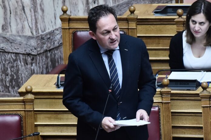 Πέτσας για Έβρο: Η Ελλάδα διασώζει μόνο όσους έχουν ανάγκη