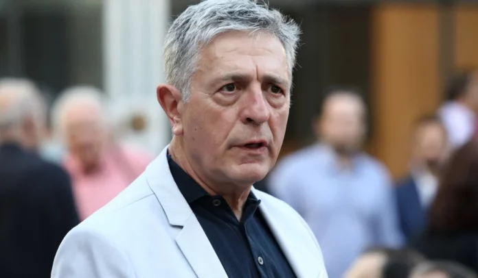 Στέλιος Κούλογλου: Στάζι