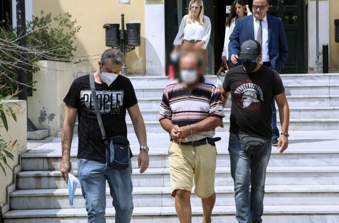 “Μας πυροβόλησε χωρίς να κάνουμε τίποτα”: Τι κατέθεσαν οι δύο ανήλικοι που δέχθηκαν τα πυρά του 70χρονου στο Αλεποχώρι
