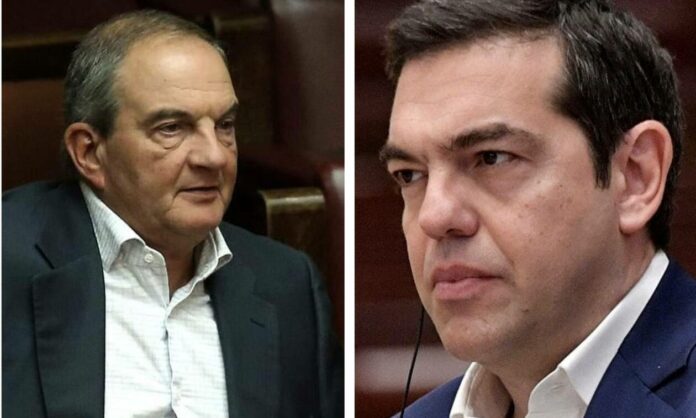 Βόμβα στα θεμέλια της ΝΔ βάζει το Μαξίμου ταυτίζοντας Καραμανλή με Τσίπρα
