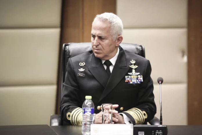 Αισχρό fake news του ΣΚΑΪ για τον Αποστολάκη – (VIDEO)