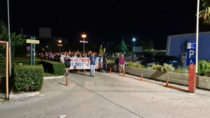 Πανεπιστημιακή Αστυνομία: Ξεκίνησε τις περιπολίες στο ΑΠΘ – Διαμαρτυρία από φοιτητές – (VIDEO-ΦΩΤΟ)