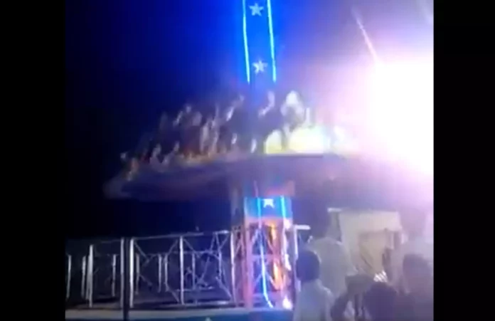 Τρομακτικό βίντεο από ατύχημα στην Ινδία σε παιχνίδι λούνα παρκ – (VIDEO)