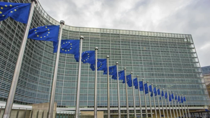 «Πράσινο φως» από την Κομισιόν στην Αθήνα για την οικονομική στήριξη εφημερίδων και περιοδικών λόγω της ρωσικής εισβολής