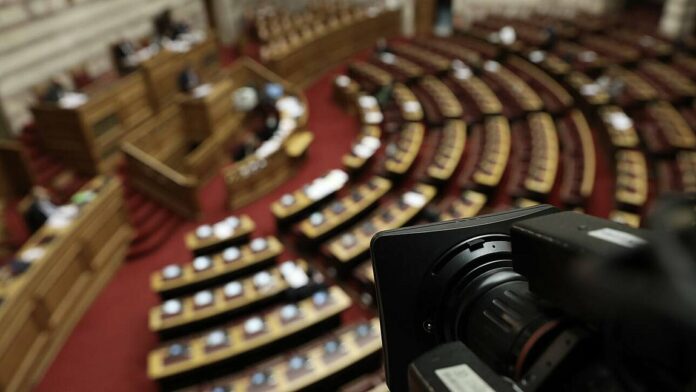 Τα «μυστικά» της εξεταστικής για τις παρακολουθήσεις