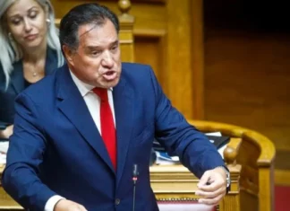 Πλακώθηκαν Γεωργιάδης με γιατρό – Σηκώθηκε και έφυγε από το στούντιο – (VIDEO)