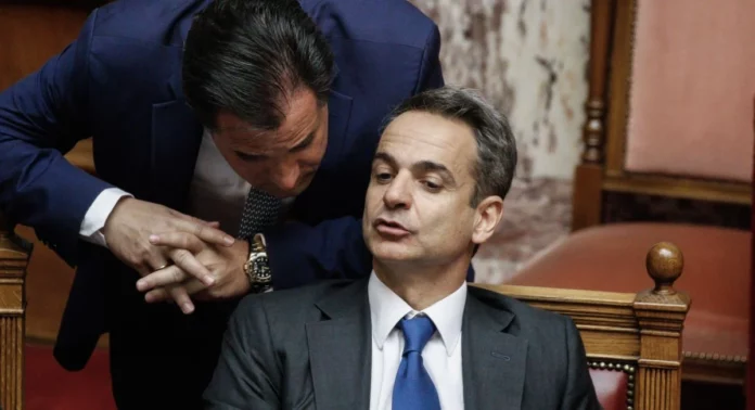 Αλαλούμ στο εσωτερικό της κυβέρνησης – Το Μαξίμου «άδειασε» τον Άδωνι για το ωράριο καταστημάτων