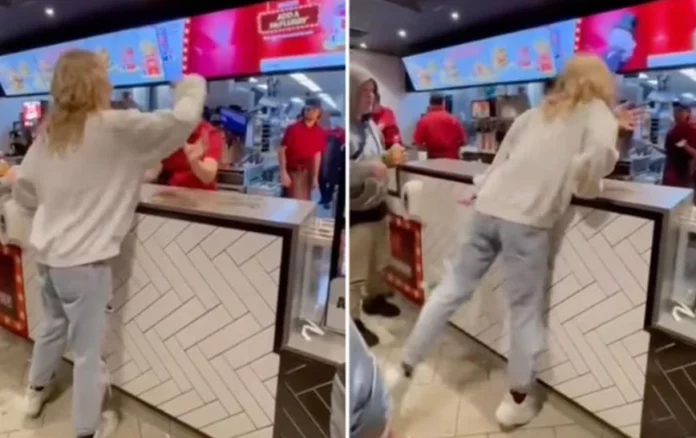 Απίστευτο ξέσπασμα γυναίκας σε φαστφουντάδικο: Πετούσε φαγητά στους υπαλλήλους, τους έφτυσε-(VIDEO)