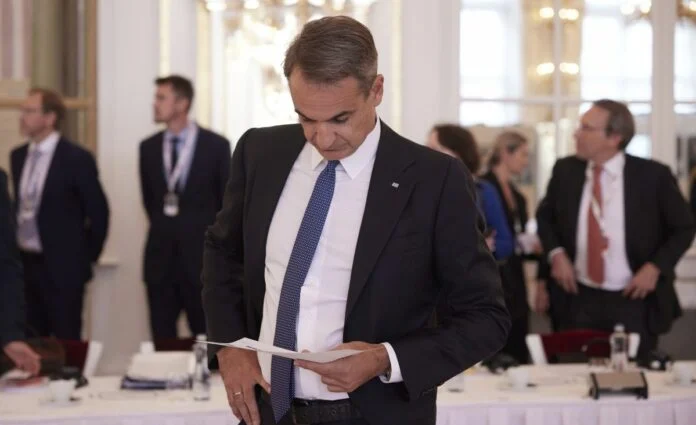 nb_mitsotakis_praga1-696x425