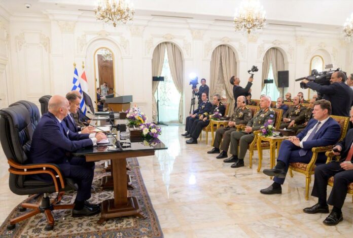 Υπεγράφη η συμφωνία Ελλάδας-Αιγύπτου που βάζει «φρένο» στην Τουρκία