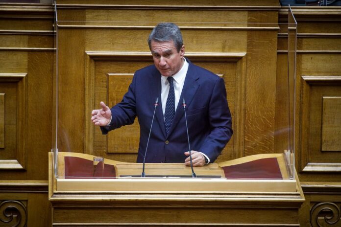 Η Σόφι Ιντ Βελντ «καρφώνει» τις προνομιακές σχέσεις Λοβέρδου με το «γαλάζιο» σύστημα εξουσίας