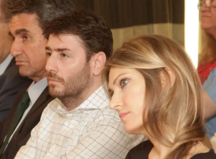 Καϊλή και Λοβέρδος παίζουν με τον Ανδρουλάκη το παιχνίδι της γάτας με τον ποντικό