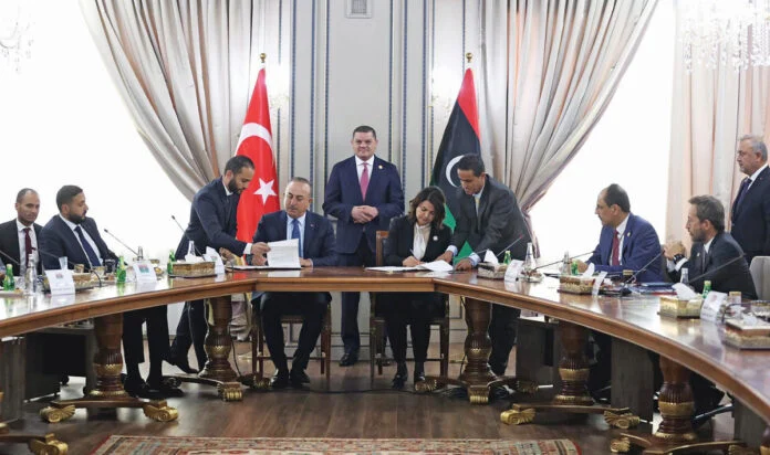 FeJIKWOWAAIlmok-696x412