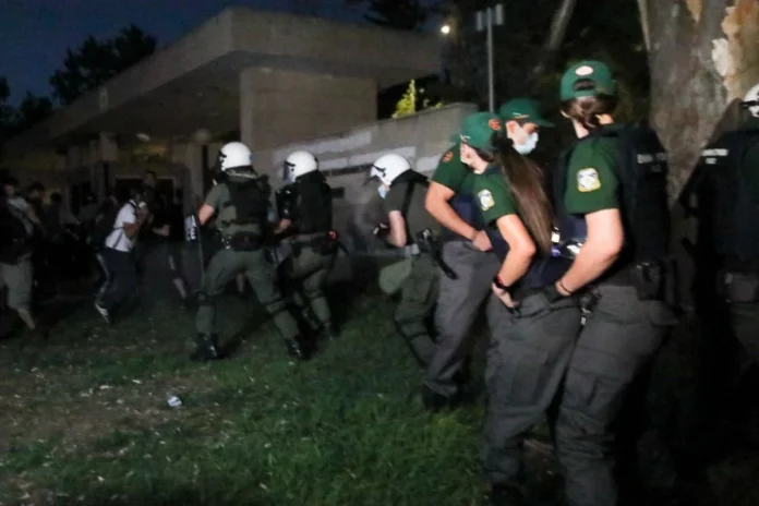 Ποιοι επιδιώκουν συγκρούσεις και προβοκάτσιες ενόψει του εορτασμού του Πολυτεχνείου και της δολοφονίας Γρηγορόπουλου;
