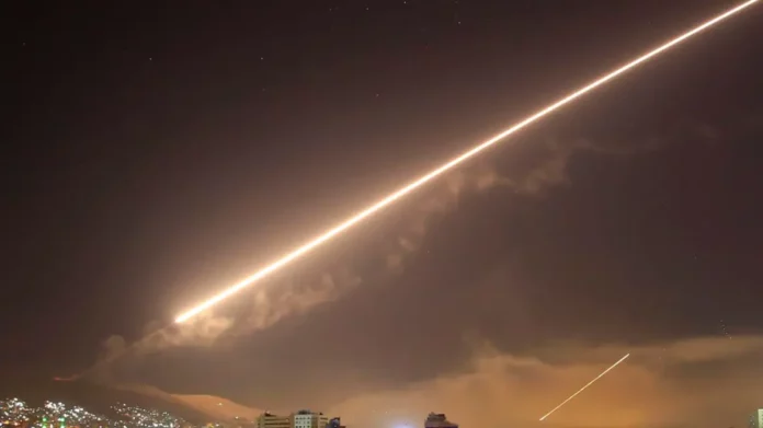 Συρία: Τουλάχιστον δυο στρατιωτικοί νεκροί στα πλήγματα του Ισραήλ στη Χομς
