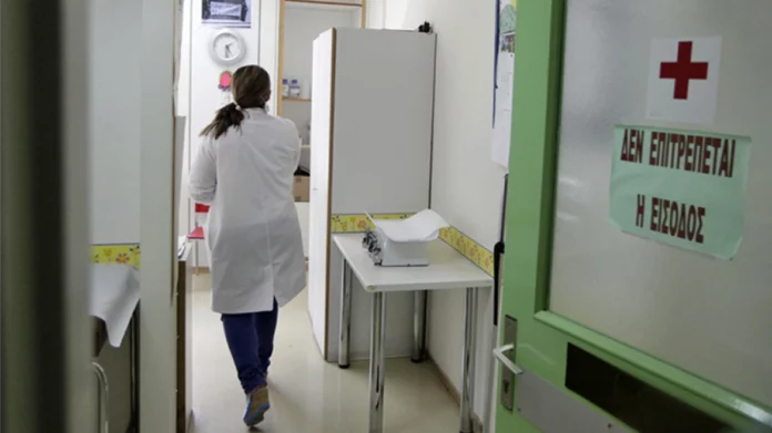 Ευλογιά των πιθήκων: Από 16 ετών πλέον τα περιστατικά στη χώρα