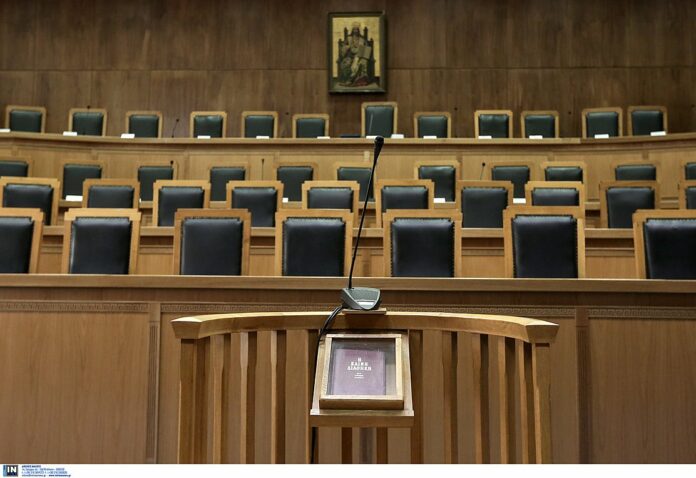 Ειδικό Δικαστήριο: Κατέθεσαν ο στενός συνεργάτης του Χρ. Καλογρίτσα και ο δημοσιογράφος Δ. Βερύκιος