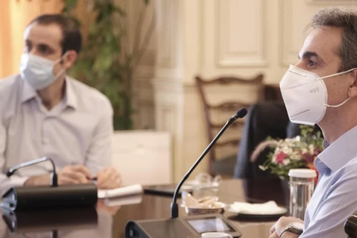 Γιατί ο «θείος» διαμηνύει στον «ανιψιό» ότι δεν θέλει να τον ξαναδεί στα μάτια του