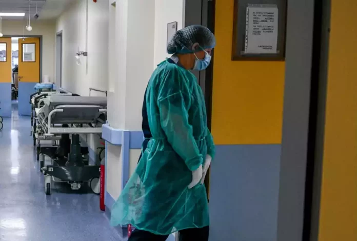 Προσωπικός γιατρός και με παθολόγους από τα νοσοκομεία του ΕΣΥ – Τι αλλάζει ο Πλεύρης με τροπολογία