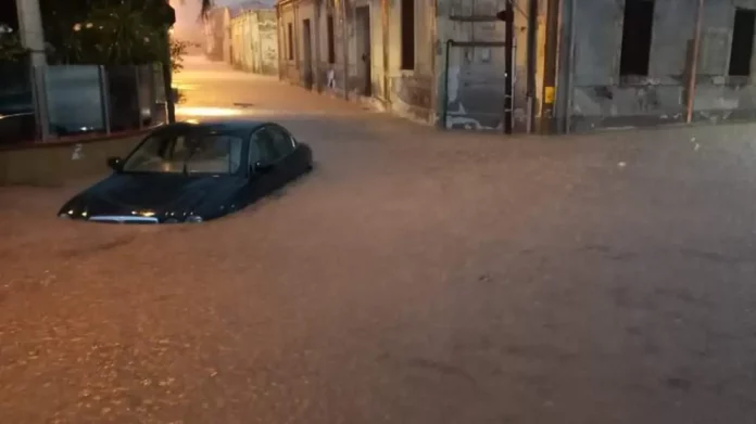 Σικελία: Κατολισθήσεις, πλημμύρες και κλειστοί δρόμοι λόγω νέας σφοδρής κακοκαιρίας-(VIDEO)