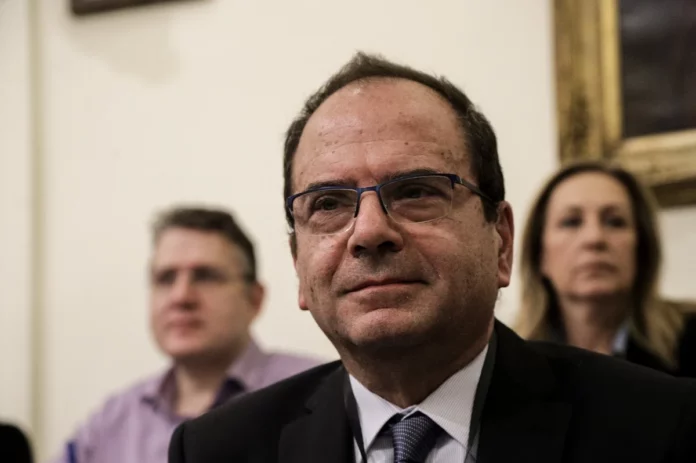 Πρωτοφανής επιχείρηση φίμωσης του Ράμμου από το Μαξίμoυ: Μην δώσεις τα στοιχεία στον Τσίπρα