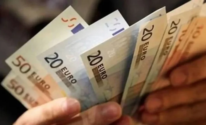 Επιταγή ακρίβειας 250 ευρώ: Έως αύριο η υποβολή αιτήσεων – Πότε θα καταβληθούν τα χρήματα