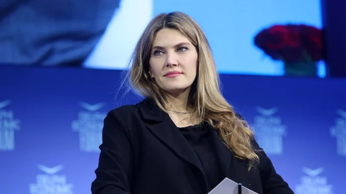 Εύα Καϊλή: Υπό ανάκριση και ο πατέρας της που κουβαλούσε βαλίτσα με μετρητά