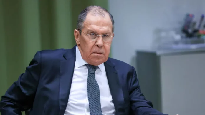 Ρωσία – Λαβρόφ: Κατηγορεί ΗΠΑ και ΝΑΤΟ ότι συμμετέχουν απευθείας στον πόλεμο στην Ουκρανία