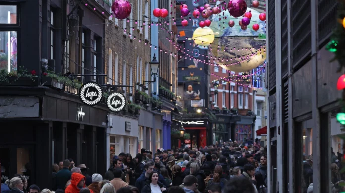 Βρετανία: Απεργιακό μπλακ άουτ – Ο στρατός καλείται να εμπλακεί σε νευραλγικούς τομείς