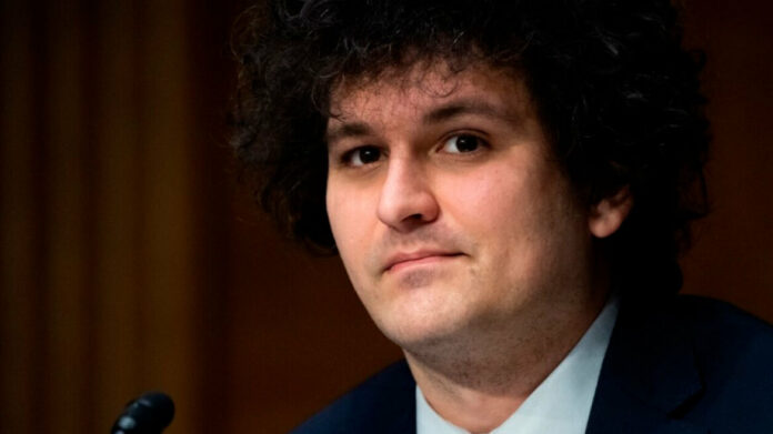 Σαμ Μπάνκμαν Φριντ: Συνελήφθη στις Μπαχάμες ο έκπτωτος «βασιλιάς των κρυπτονομισμάτων»