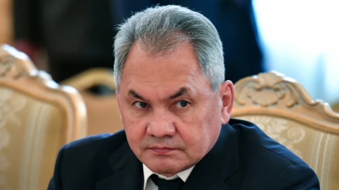 Ουκρανία: Ο Σόιγκου επιθεώρησε στρατεύματα πρώτης γραμμής