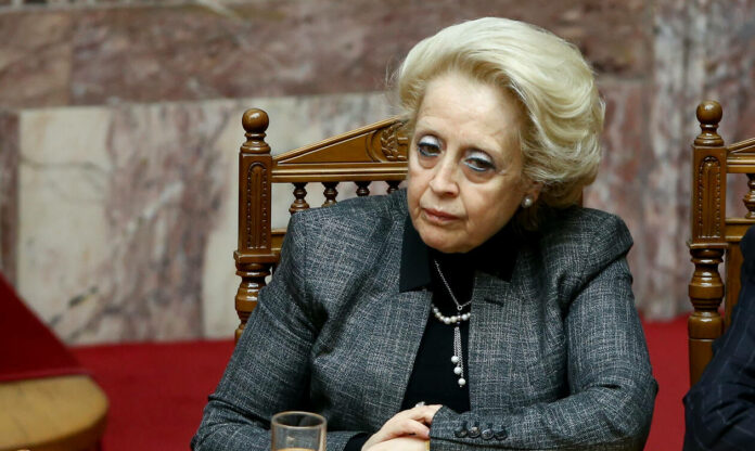 «Κεραυνοί» από τ. πρόεδρο Αρείου Πάγου Β.Θάνου για καθυστέρηση Δικαιοσύνης στη διερεύνηση σκανδάλου υποκλοπών