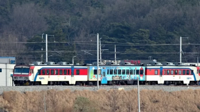 Σερβία: Διαρροή αμμωνίας μετά από εκτροχιασμό τρένου – Συμπτώματα δηλητηρίασης σε πάνω από 50 άτομα